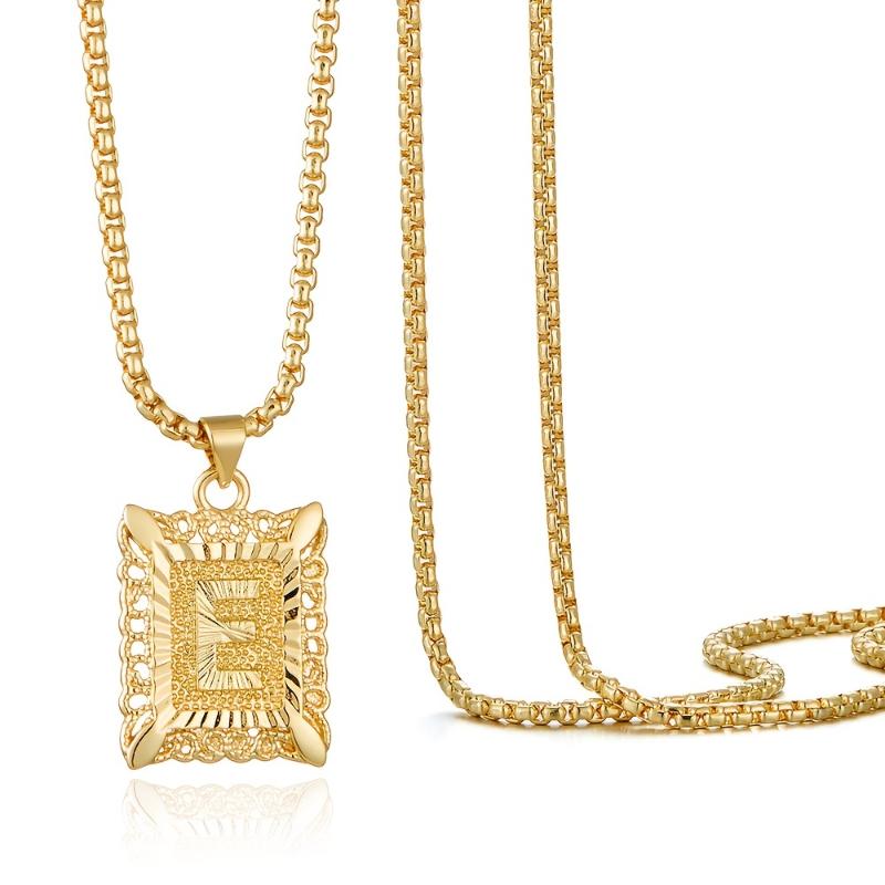 A Hip-Hop Style Copper Pendant Necklace Featuring a Gold-Plated Stainless Steel Chain, with Options for All 26 Letters A-Z, Making It a Stylish And High-End Jewelry Gift. Birthday Gift