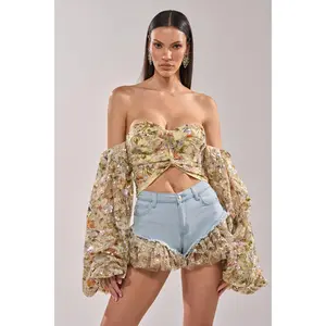 QUEEN OF IT ALL FLORAL BLOUSE