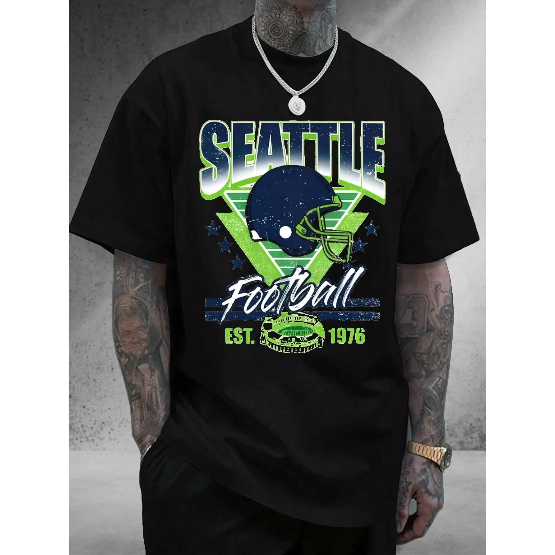 Men's & Seattle Football Team Logo T-Shirt - 100% Cotton Soft Loose Fit Unisex Tee with Iconic Emblem, Casual & Training Shirt, Machine Washable Gift for Fans (Soccer/ Football Apparel) - Factory Direct (Sizes)