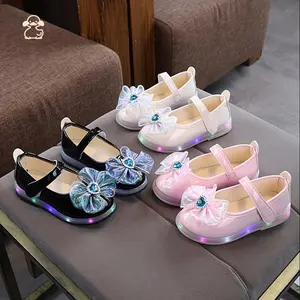 CGP-Girls’ LED Light-Up Mary Jane Shoes with Bow, Glossy PU Flats in Black & Pink, Durable Casual Party Footwear for All-Season Wear