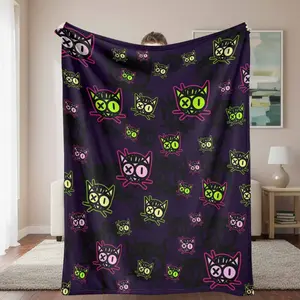 Flannel Cartoon Cat Print Throw Blanket - Anti-Pilling Weave, Glow-in-the-Dark Kitty Design, Soft Lightweight Warmth - Cartoon Pattern, Colorful Kitty, Glow, Graphic Character, Kitten Style Blankets for Bedroom Sofa Home Decor, Ideal Gift, Cartoon Pattern
