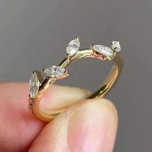 New texture fashion design elements shiny zircon luxury senior ladies personalized ring jewelry