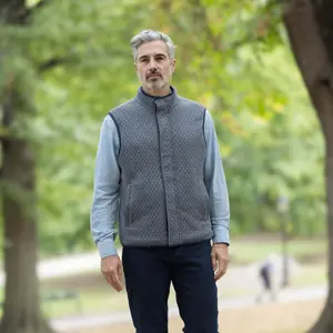 MagnaReady® Reversible Diamond Quilted Magnetic Button Vest – Effortless Style Adaptive Comfort