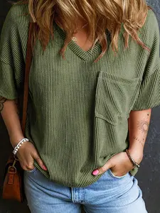 A women's solid color pocket short-sleeved V-neck Basic T-shirt top, suitable for summer, suitable for daily casual, outdoor, home.