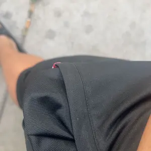 4-Piece Men's Casual Breathable Summer Sports Shorts with Pullstring and Zipper for Beach Outdoor Activities Cycling Daily Wear