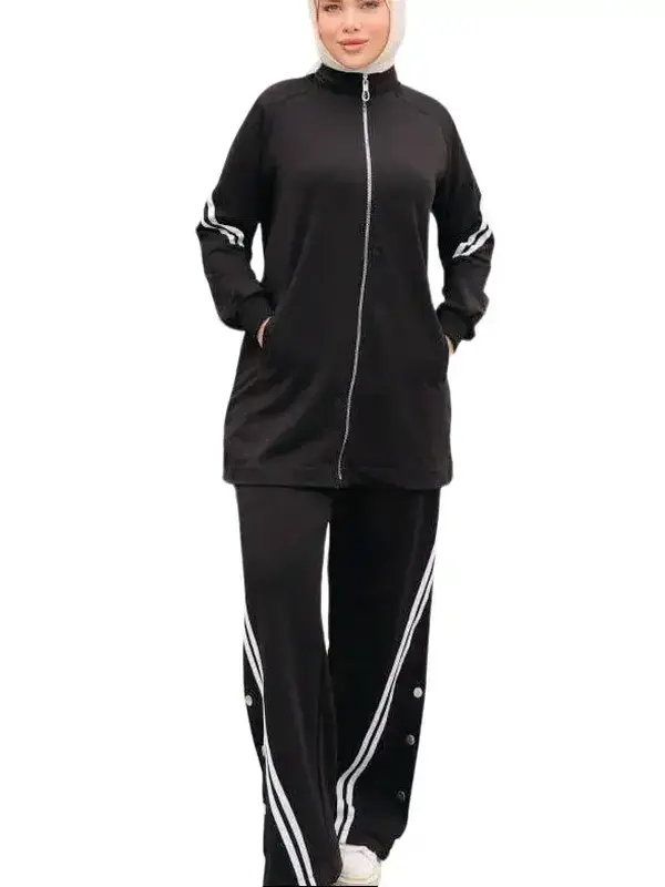 Women’s Sporty Knitted Cotton Training Set – طقم رياضية من القطن، تصميم واسع ومريح للارتداء اليومي