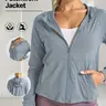 Women's Full-Zip Hooded Sports Jacket, Sporty Sports Outerwear, Lightweight Running Coat with Pockets, Ideal for Yoga, Gym, and Various Fitness Activities