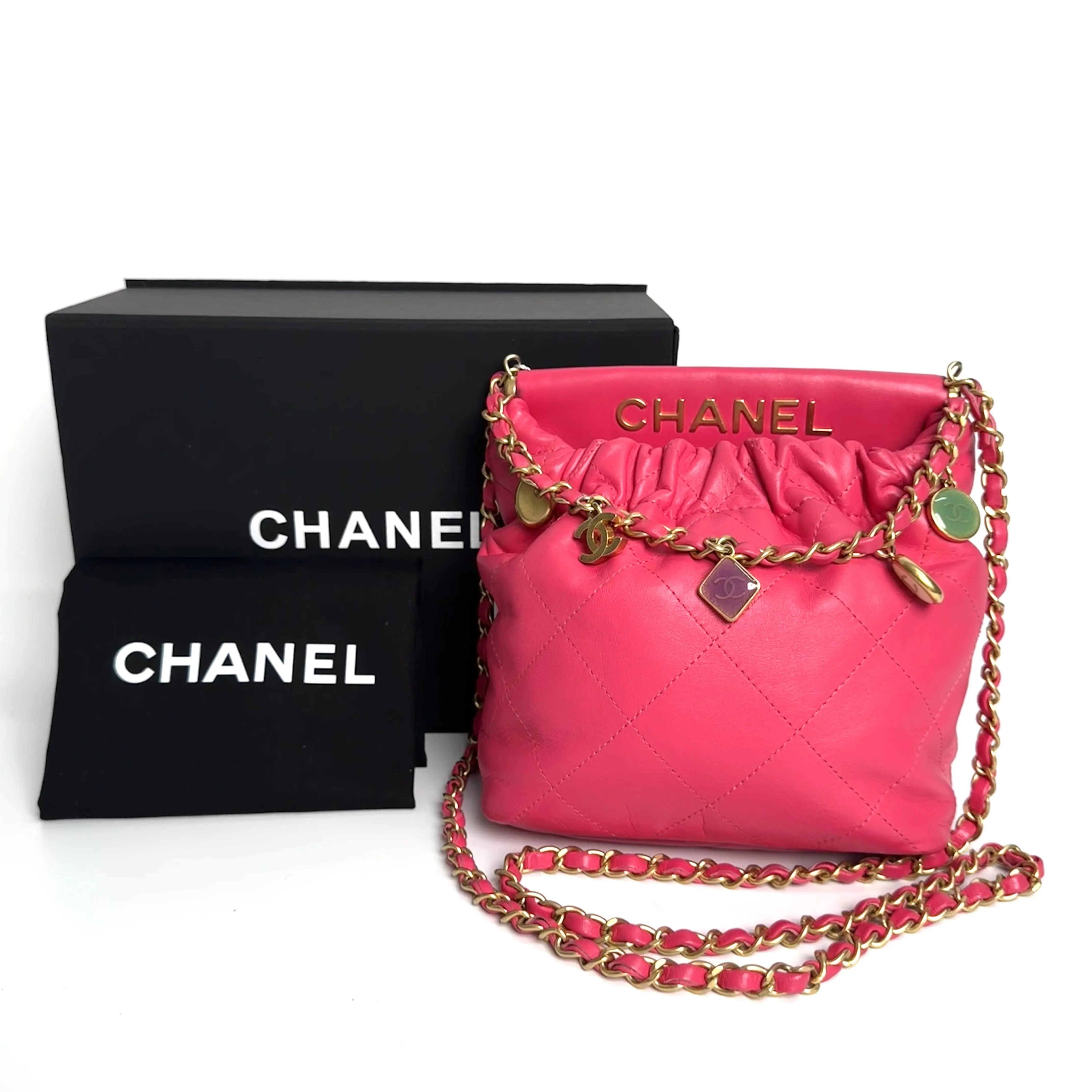 Pre-owned CHANEL Mini 22 Bag Magenta Shiny Calfskin Gold Hardware Bucket Bag Chip Version Base Length Approx 19cm Item No.N23998820