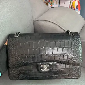Pre-owned CHANEL jumbo ClassicBlack Agt Jumbo Double Flap Bag
