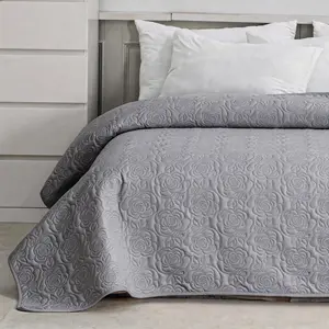 1pcs Gray, white, and pink rose-patterned quilt; lightweight summer quilt; soft and breathable air-conditioning quilt; summer cooling quilt; bedding suitable for home or office use; Soft Lightweight Quilts