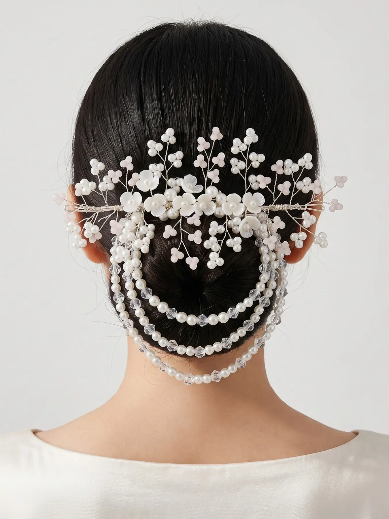 Elegant Floral Pattern Hair Clip with Artificial Pearls and Crystal Flowers, Hanfu Wedding Qipao Accessory, Elegant Hair Jewelry, Bridal Hairpiece, Wedding Headwear