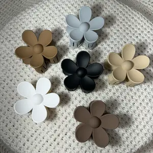 Flower-Shaped Hair Clip for Girls - Cute Hair Accessory