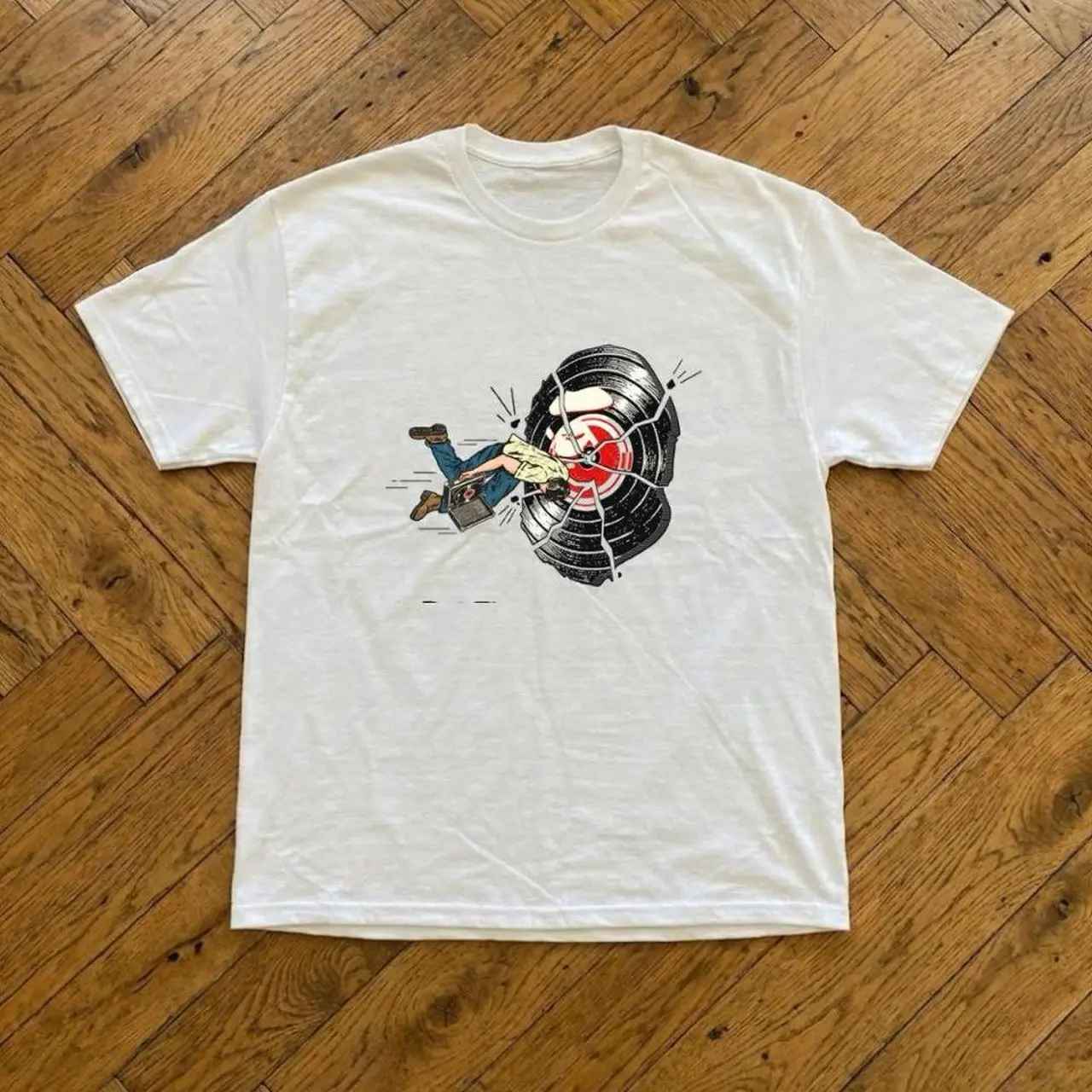 Vinyl Smash Record Graphic T-Shirt, Y2K Vintage Music Album Printed Graphic Tee, Retro Rock Band Streetwear Style Loose Fit Casual Unisex Heavy Cotton T-Shirt