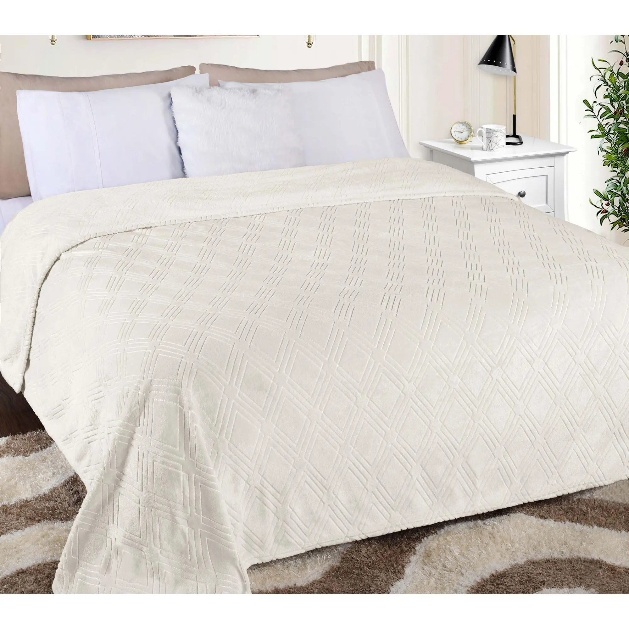 Superior Diamond Flannel Fleece Ultra-Soft Throw Blanket