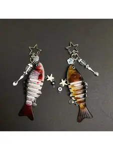 Five-pointed star fish bone retro bionic fish keychain, ocean fish multi-section fish bag accessory pendant