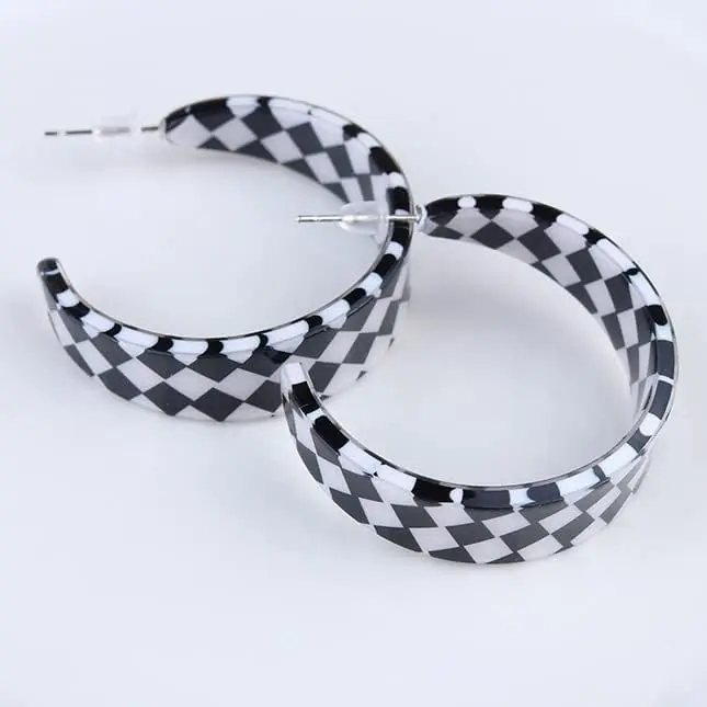 2 Pairs Lightweight 70s 80s 90s Transparent Black White Circle Round Acrylic Geometric Striped Checkered Dangle Drop Earrings for Women Statement Jewelry Gifts