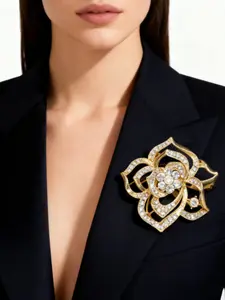 High-End Alloy Rhinestone Flower Brooch Pin, Elegant Coat Suit Fashion Accessory, Single Piece, Perfect for Formal Wear, Stylish Jewelry Addition
