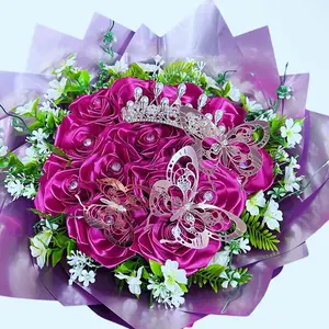 Hermoso ramo buchón de rosas de listón Decorative Plants Fruit