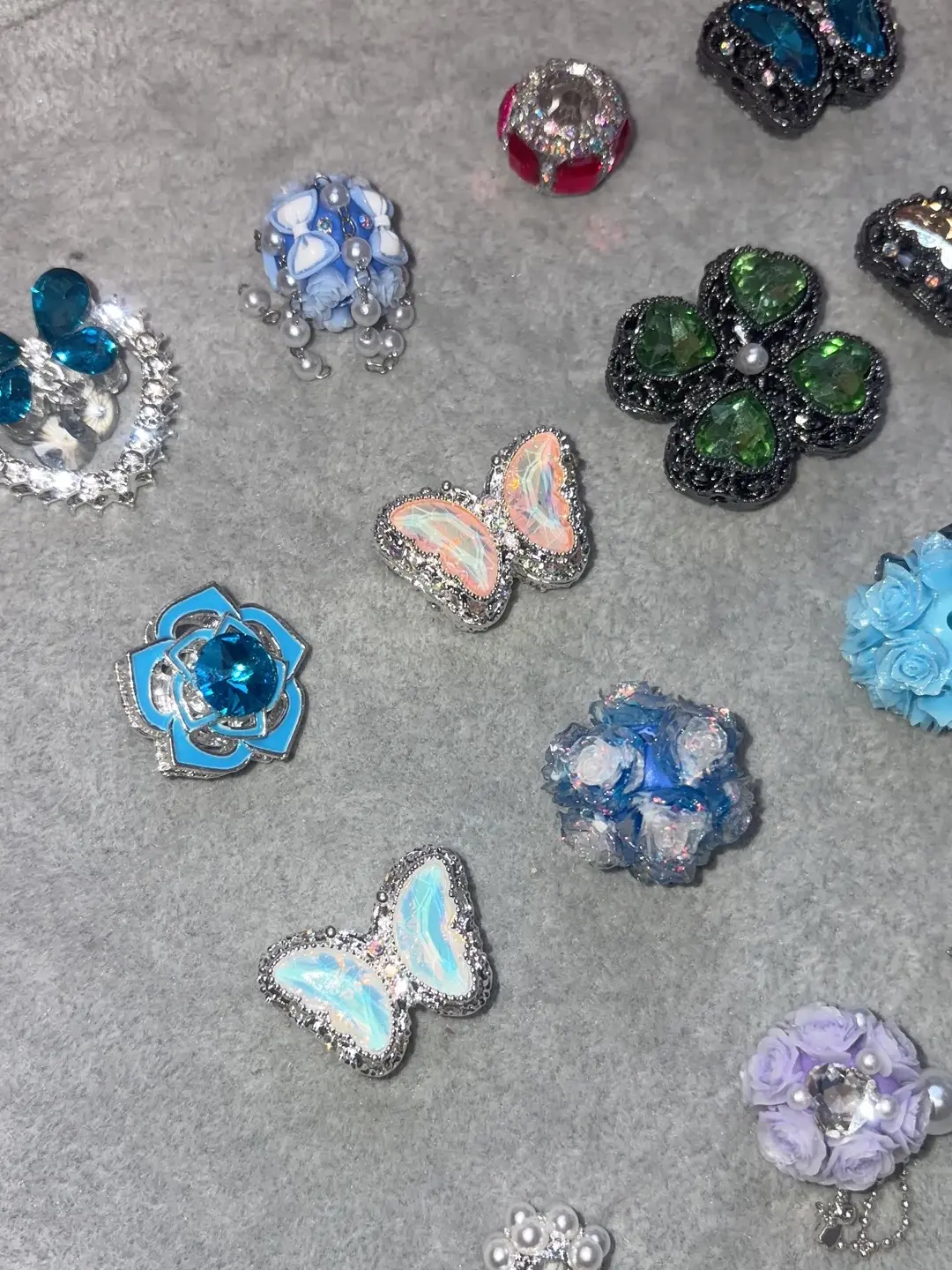 Serena(8105)gc.$28.99 20 bags of luxury beads