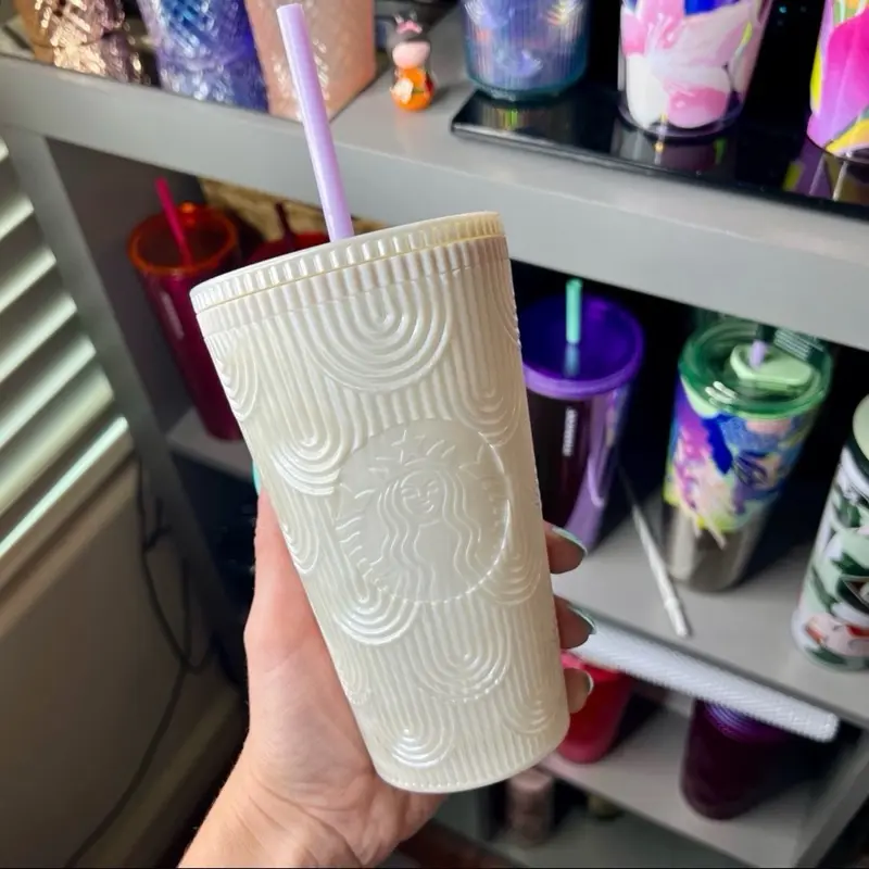 Starbucks 16oz Pleated Pearl White Siren Shell Spring 2023 New Unused Plastic Cold Cup Tumbler (Collectible Drinkware)