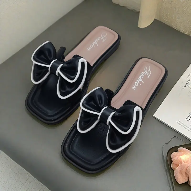 Pure black butterfly stripe