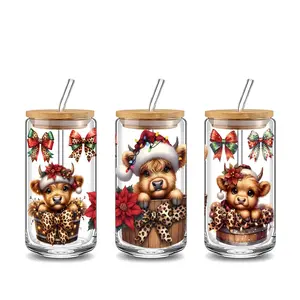Cute Christmas Highland Cow Design 16oz Glass Water Cup Tumbler with Lid and Straw, Bamboo Lid Reusable Glass Drinking Cup, High-Quality Glass Jar Design, Suitable for Iced Coffee, Beer, Juice, Milk, Cold Drink Glass Cups, Fashio