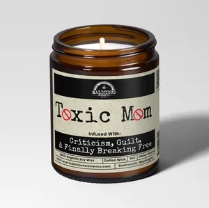 Toxic Mom – 9oz Difficult Mom Candle | Malicious Women Co