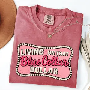Comfort Colors Living On That Blue Collar Dollar Vintage Graphic T-Shirt Patriotic Retro Western Graphic Tee Funny Working Class Cowboy Boots Truck USA Gift