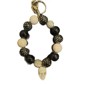 skull keychain woman key