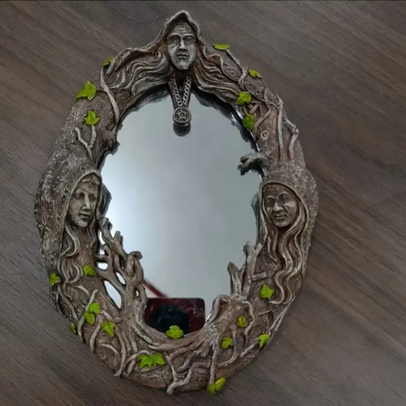 Triple Goddess Mirror Resin Craft Decorative Figurine, Elegant Home Decoration Accessory, Unique Gift Idea for Art Lovers