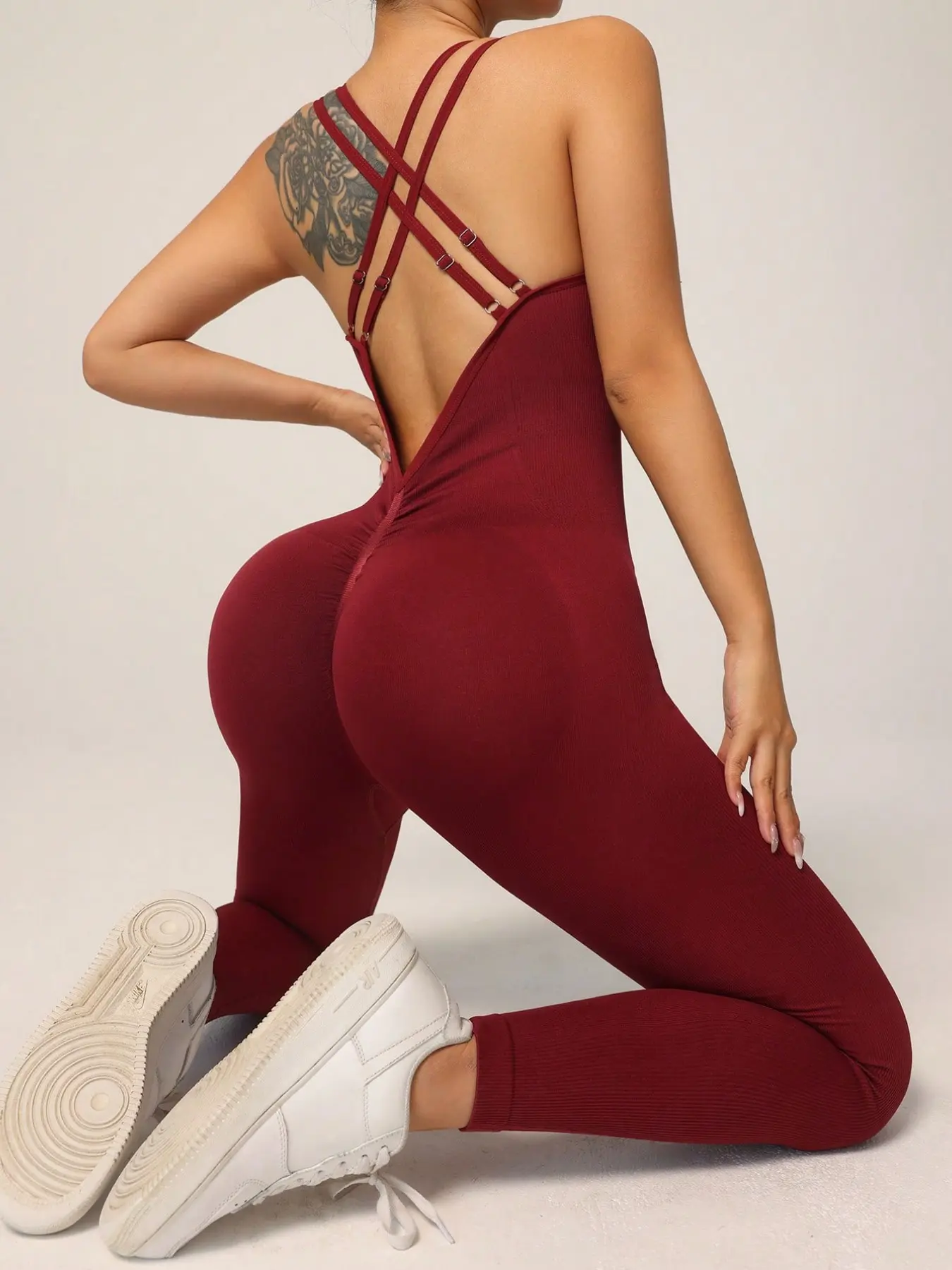 Seamless Ribbed Yoga Jumpsuit for Women, Sleeveless Yoga Jumpsuit, Workout Jumpsuit, Yoga Workout Jumpsuits, V-Neck Adjustable Crisscross Back, Ruched Butt Lift, 4-Way Stretch, Perfect for Fitness & Daily Wear