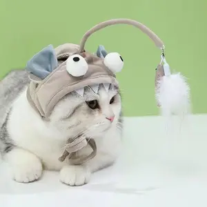 Head-Mounted Feather Teaser Hat for Cats & Dogs, Interactive Plush Pet Toy, Soft Wearable Play Attachment, Easy Operated Self-Play Accessory for Kittens Puppies Indoor and Outdoor Entertainment
