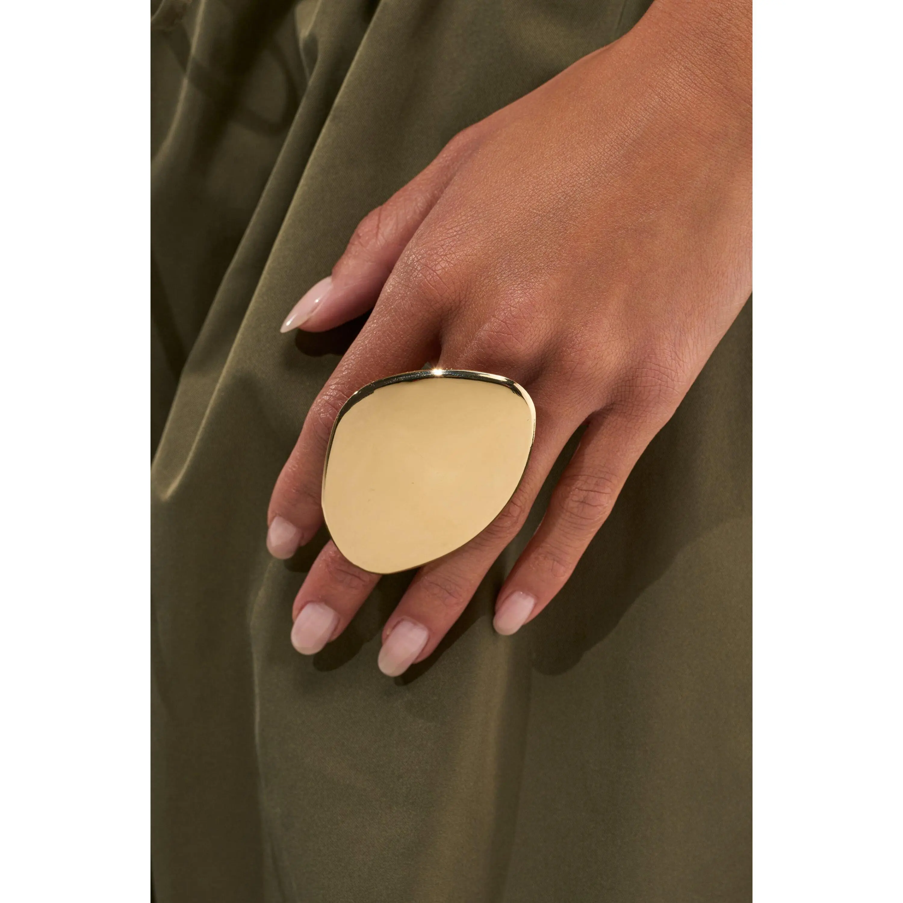 MOD GAL STATEMENT RING