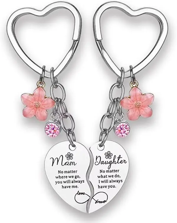 Summer Spring Gift  2 Pcs Mother/Father Daughter Heart Matching Keyring Keychain Set Gifts For Mom Mothers Day Gifts from Daughter