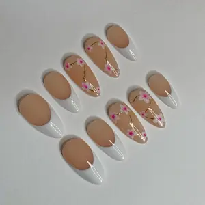 Cherry Blossom Nail Art Set - Elegant Pink Flowers & Gold Accents for Stylish Manicure