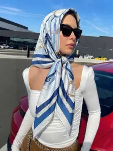 Women's Fashion Chain Buckle Silk Scarf, Lightweight Breathable Skin-Friendly, Ideal for Daily Commute and Travel, Spring Summer Style