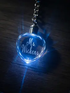 Personalized Light-Up Crystal Keychain - Mis 15 Quinceañera / Sweet 15 / Sweet 16 / Communion / Baptism(Bautizo) / Anniversary / Wedding(Boda) | Glowing LED Heart Crystal Keychain