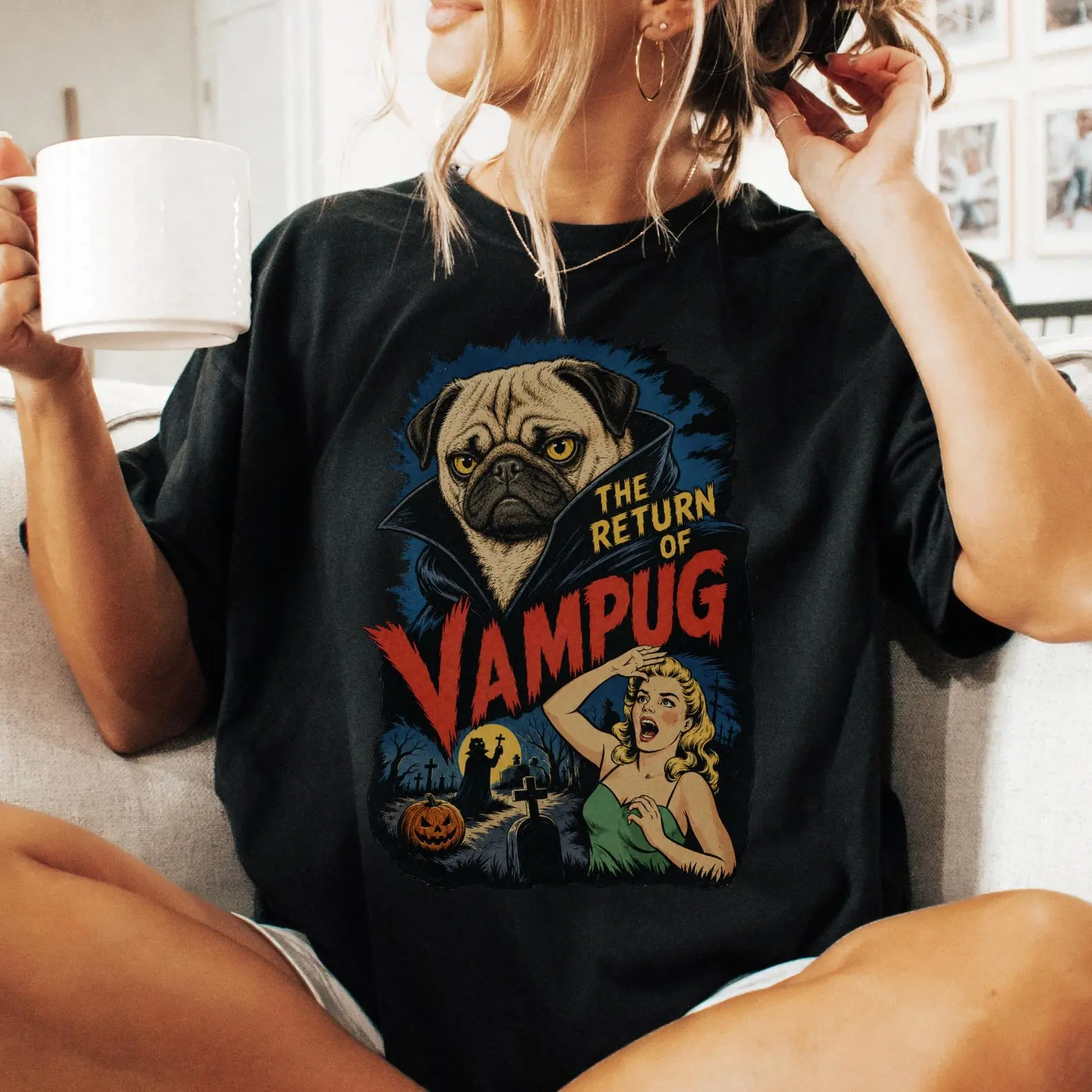 Vampug Pug Vampire T-Shirt - Pug Dracula Tee, Gothic Halloween Spooky Season 90s Poster Dog Gift T