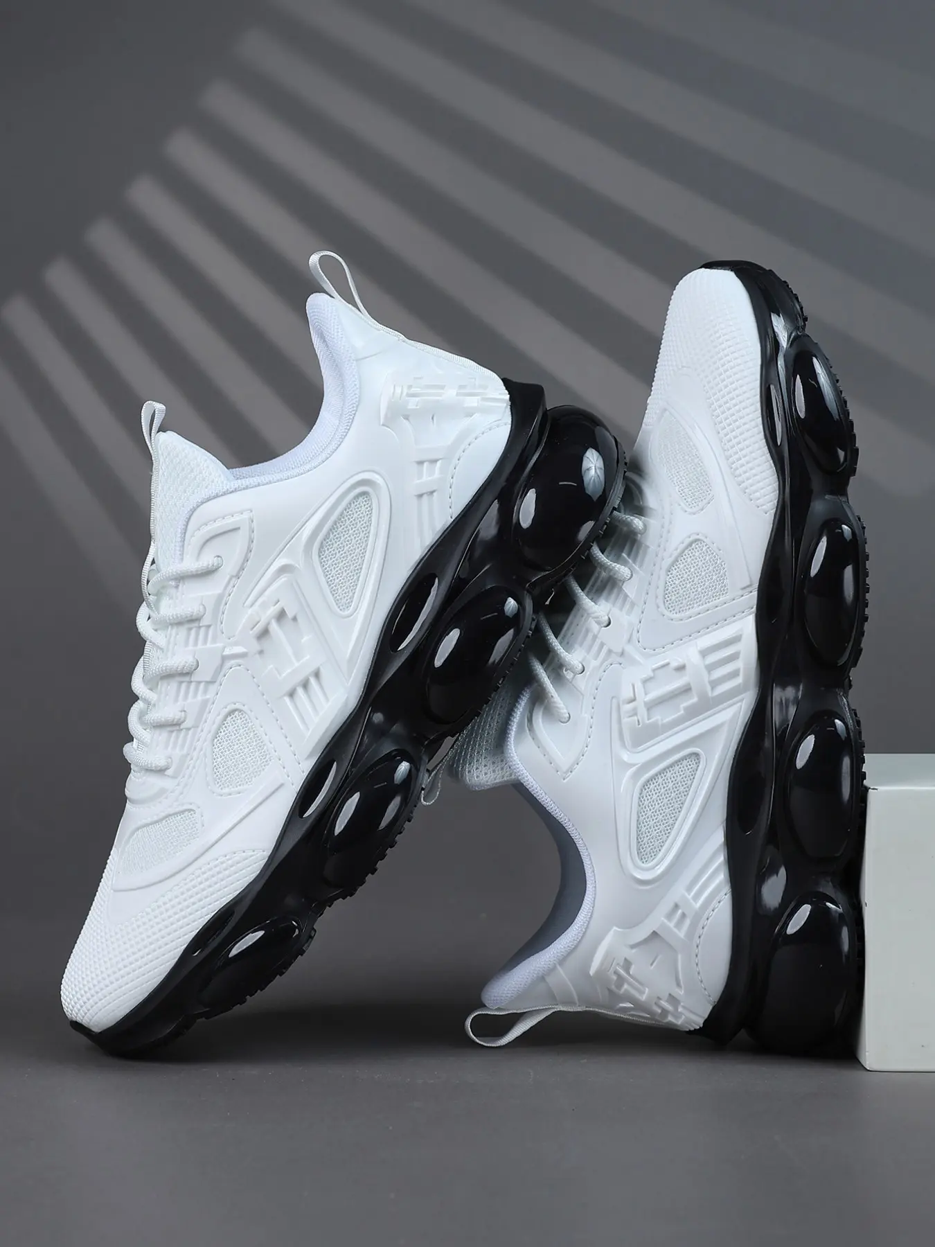 Men's Casual Lace-Up Low Top Sneakers, Breathable Mesh Running Shoes, All-Season Sporty Training Shoes, Training Runner Footwear, Sports Shoes