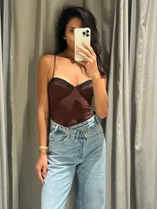 Women's Summer Lace Bra Top with Adjustable Spaghetti Straps, Sleeveless, Soft Padding, Contrast Lace Trim, Y2K Fashion, Short, Daily Wear, Spring Beach Vacation