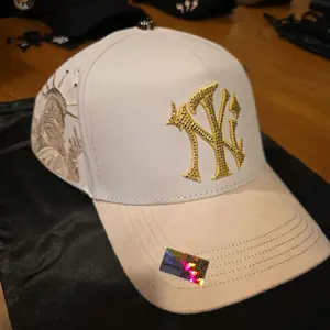 NY cambio de Color Hat