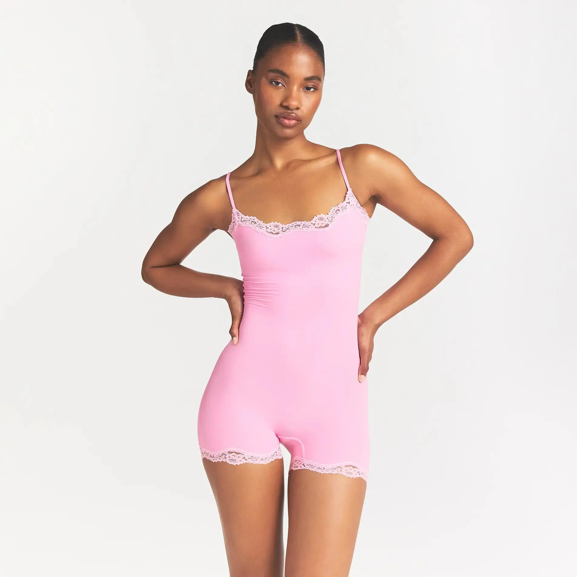 SKIMS FITS EVERYBODY LACE ONESIE
