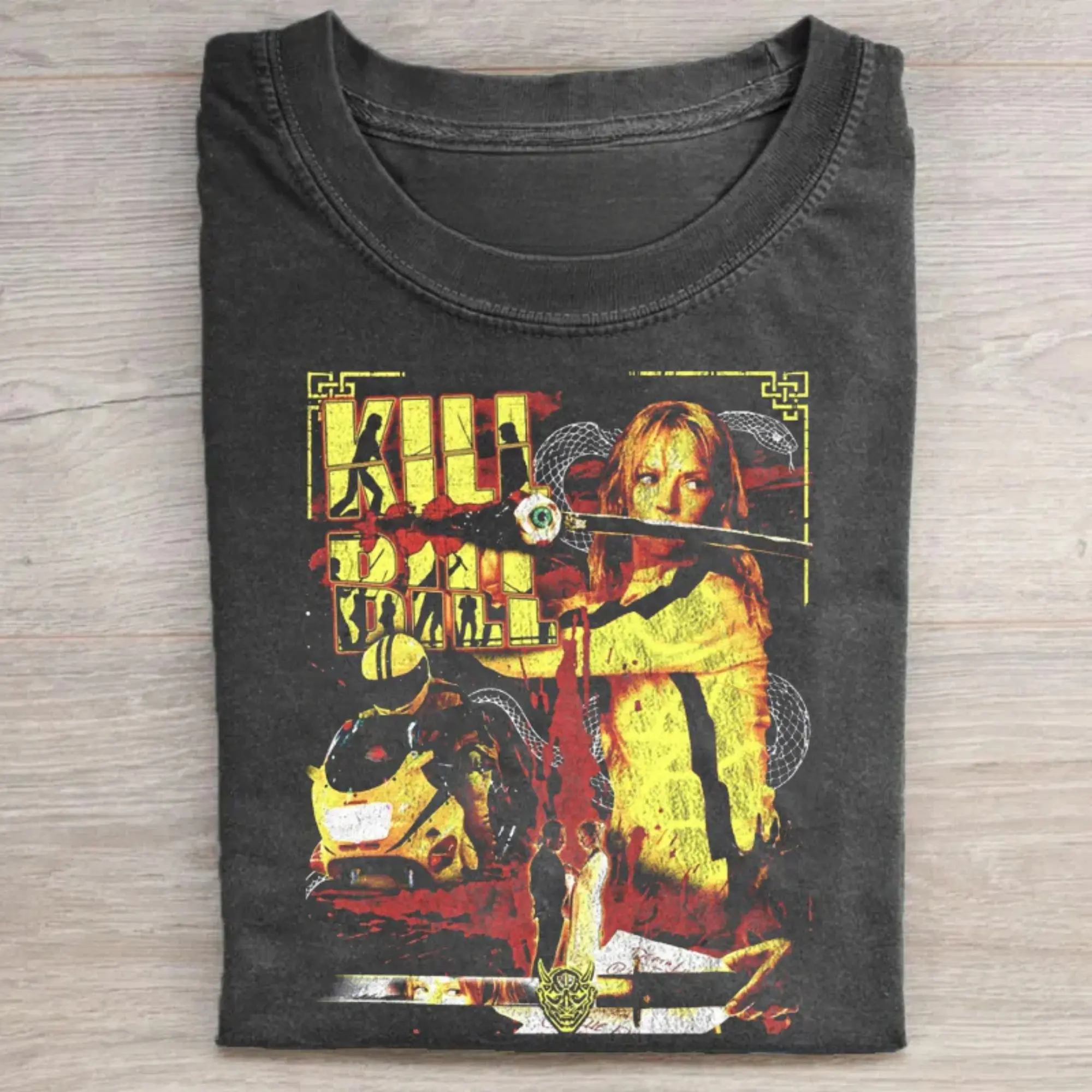Vintage Kill Bill Vol 1 Movie Graphic T-Shirt - Uma Thurman The Bride Retro Aesthetic Tee, Quentin Tarantino Cinema Fan Gift Shirt, 90s Pop Culture Shirt, Fitted Shortleeve T-Shirt, Men's Black Round Neck Menswear, Gift for Men
