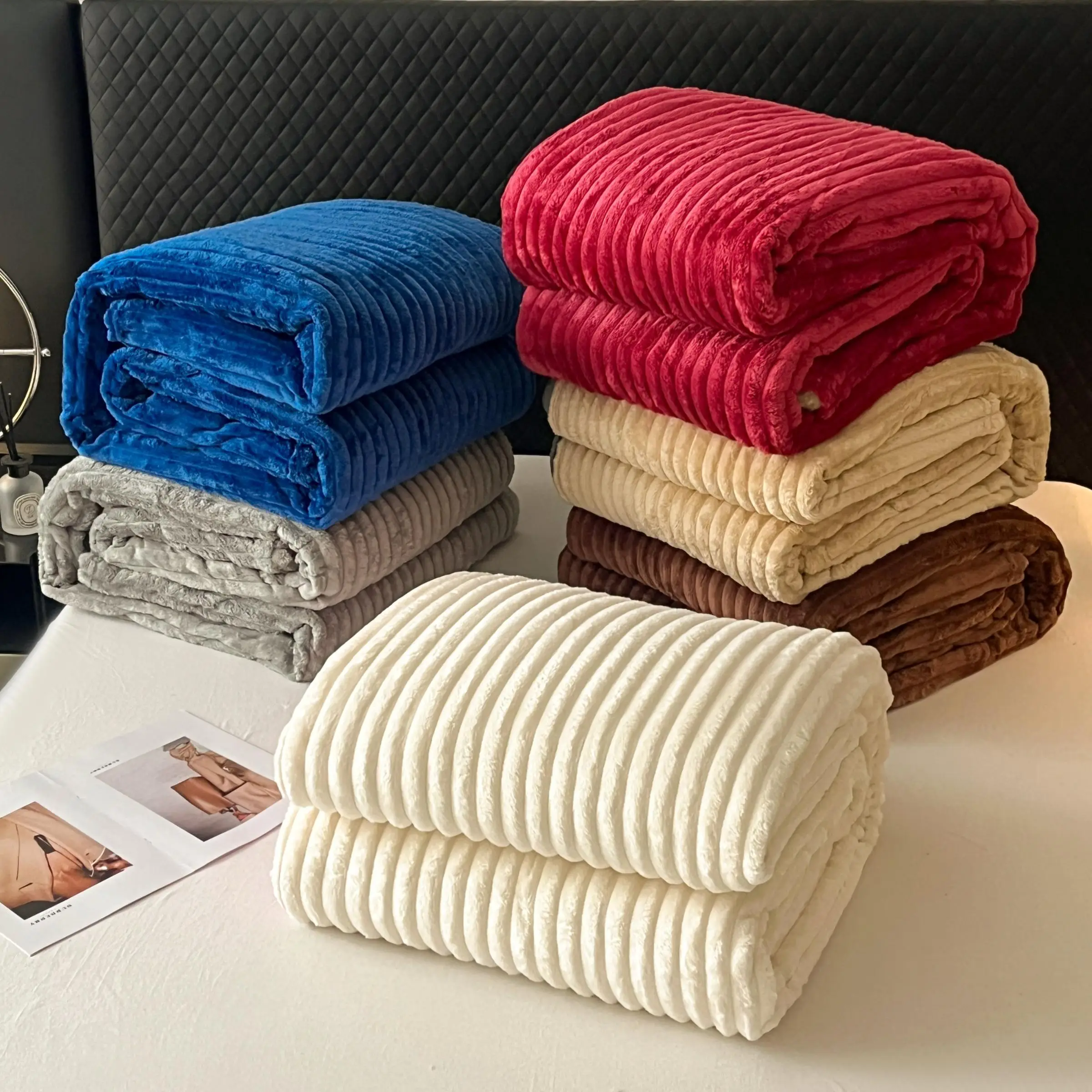 Solid Color Plush Throw Blanket, 1 Count Soft Warm Throw Blanket, Air-conditioned Room Blanket, Warm Nap Blanket for Home & Office & Travel