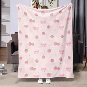 Strawberry Pattern Blanket, Soft Warm Throw Blanket, Air-conditioned Room Blanket, Warm Nap Blanket for Home Office Camping Travel
