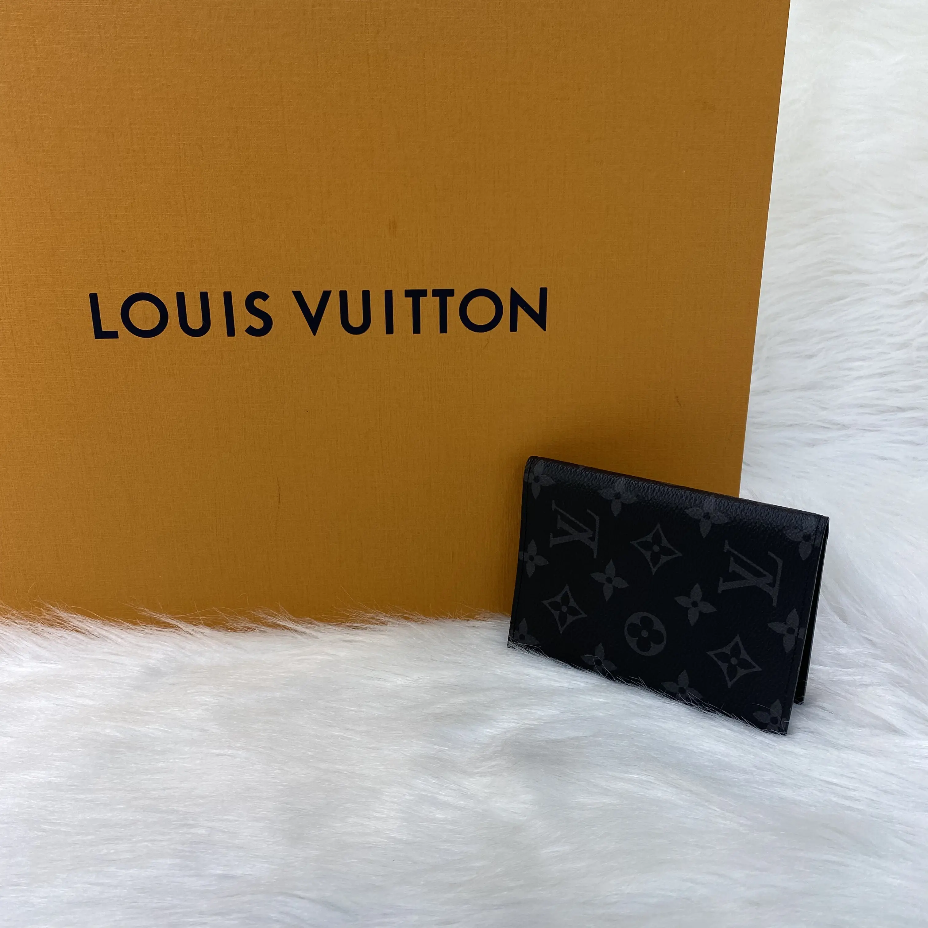 Pre-owned Louis Vuitton leather Small leather goods Monogram Eclipse Card Holder