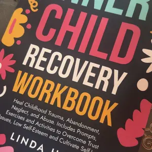 Product Review of Inner Child Recovery Workbook: Heal Childhood Trauma, Abandonment, Neglect, and Abuse. Includes Prompts, Exercises and Activities to Overcome Trust Issues, Low Self-Esteem and Cultivate Self-Love, Parenting book from t**s
