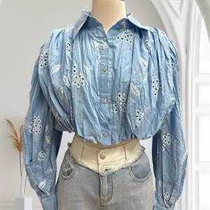 Blouse Ana Blue - Vintage Style Top with Floral Embroidery and Button Details