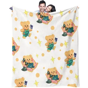 Cute Cartoon Bear Print Throw Blanket, Japanese Style Soft Teddy Bear Pattern, Skin-Friendly Soft Flannel Lightweight Cozy Blanket for Kids Bedroom, Nursery, Couch, Bed and Dorm, Lovely Aesthetic Home Decor, Ideal Birthday and Holiday Gift for Bear Lovers