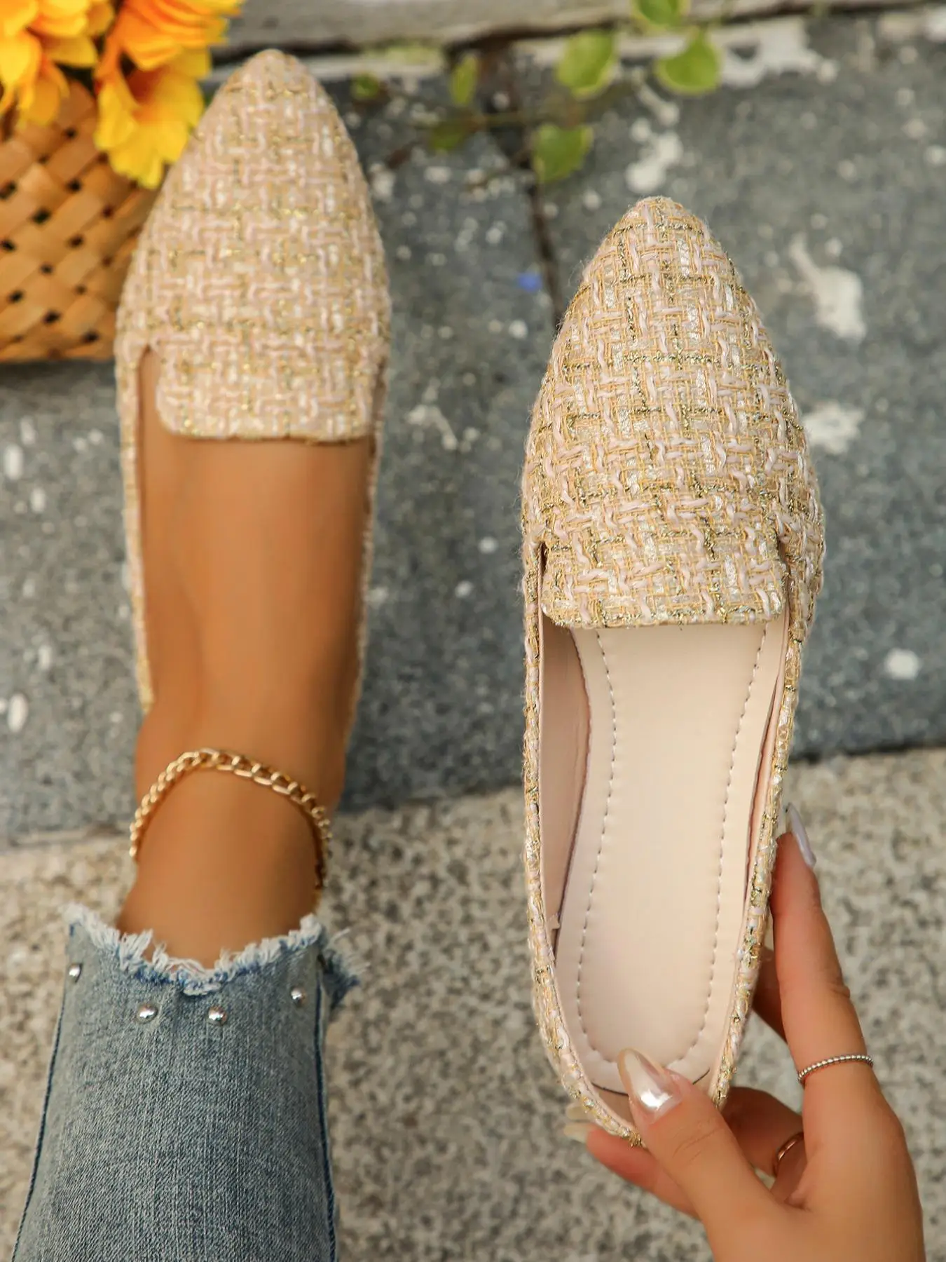 Elegant Glittering Pointed Toe Tweed Flats Shoes for Women, Exquisite Trendy Slip on Shoes for Summer 2024, Fashionable Shoes for Daily Wear